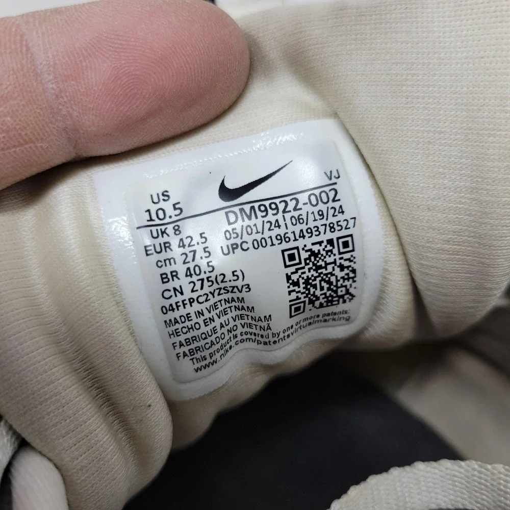 Nike Air Max 90 Futura Shoes Womens Size 10.5 White Running Sneakers‎ DM9922-002